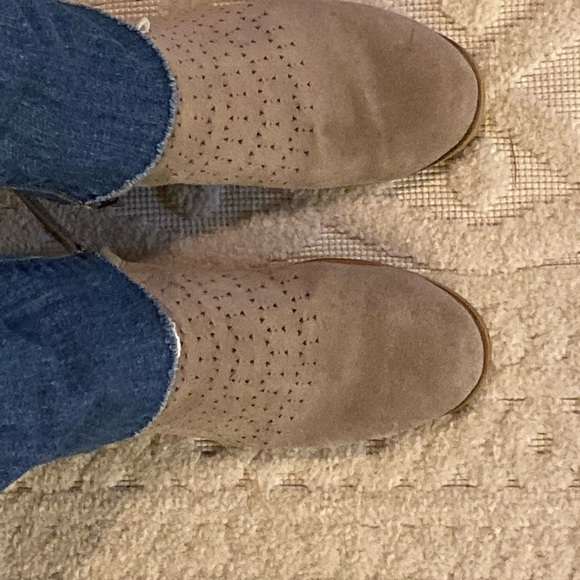 Tom’s booties - Picture 6 of 6